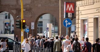 Copertina di Roma, decine di passeggeri intrappolati nella metro per lo sciopero del trasporto pubblico locale