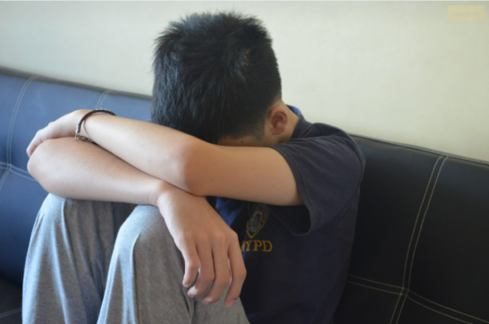 Un mix di capra, urina e formaggio: è questo l’odore degli adolescenti secondo un nuovo studio pubblicato su Nature