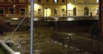 Copertina di Alluvione nelle Marche, l’esondazione del Misa a Senigallia: notte di emergenza in tutta la zona (video)