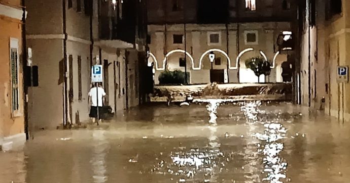 Marche, non è maltempo: è una crisi climatica con precisi responsabili, tra cui lo Stato italiano
