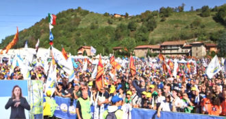 Copertina di Lega, la diretta dal raduno di Pontida: Salvini chiude gli interventi dal palco alle 12