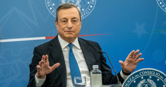 Copertina di Meloni è la controfigura di Draghi: il Fatto di domani 20 settembre