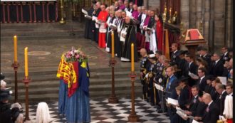 Copertina di Funerali Regina Elisabetta, agente di Scotland Yard sviene durante la cerimonia: cosa è accaduto