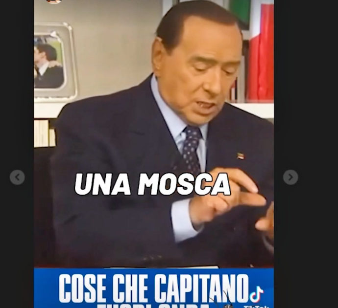 Il fuori onda di Berlusconi, uccide una mosca mentre sta registrando un video: “Cose che capitano”