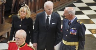 Viva l’Inghilterra! L’Occidente omaggia la Regina mentre fuori rischiamo l’escalation atomica