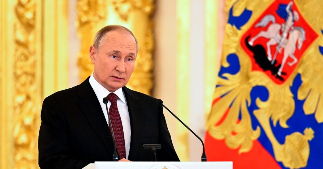 Ucraina, filorussi annunciano referendum nei territori occupati. Il discorso di Putin diventa un caso: prima annunciato, poi rinviato