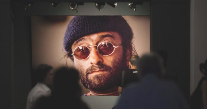 Copertina di Lucio Dalla in mostra nella “sua” Capitale