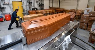 Copertina di California, l’alternativa pro-ambiente alla cremazione: i defunti possono diventare concime
