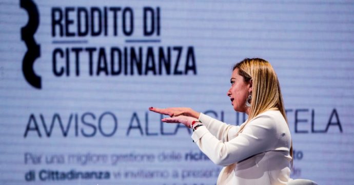 Copertina di L’Ue avvisa Giorgia&Co: “Il reddito non va cancellato”. Il Fatto di domani 29 settembre