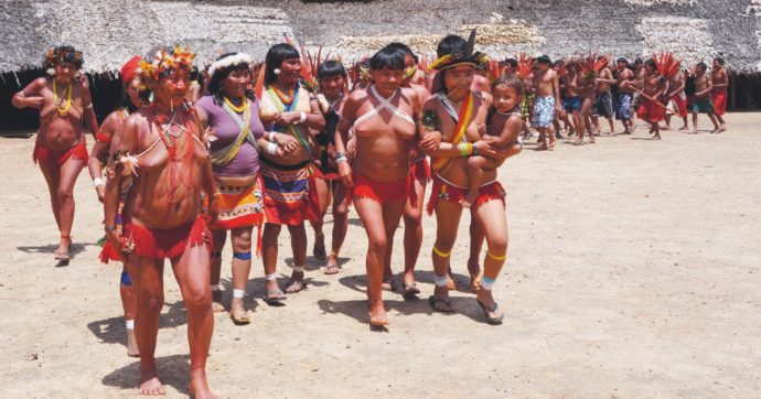 Copertina di Brasile: gli Indios contro Bolsonaro per l’Amazzonia 