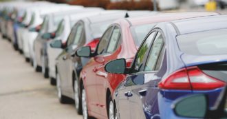 Copertina di L’industria è in panne: tra il Covid e la guerra non ci sono più “pezzi”