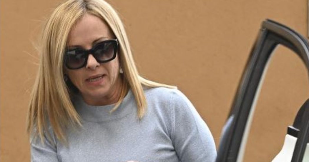 Caro bollette, Meloni prima del Consiglio Ue: “Serve risposta comune, appello all’unità”. Telefonata con Draghi dopo il maxi-pacchetto varato da Berlino