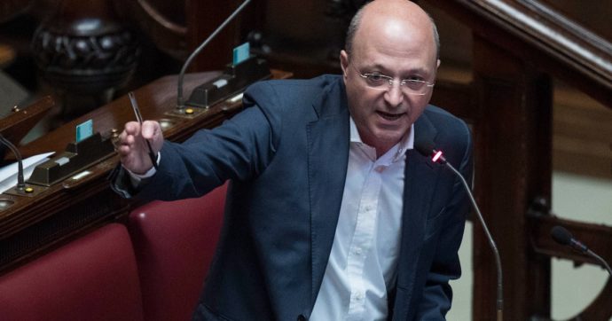 L’ex deputato Corsaro e l’attacco social a Ilaria Cucchi: “Padre di Meloni? La sinistra ha eletto una persona perché suo fratello spacciava”