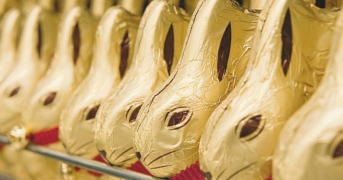 Copertina di Lindt vince: Lidl deve sciogliere i suoi coniglietti di cioccolata