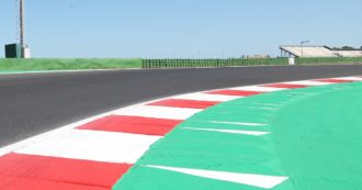 Copertina di Il pilota Federico Esposto è morto a Misano nel Trofeo Italiano Amatori di moto: ferito un altro pilota