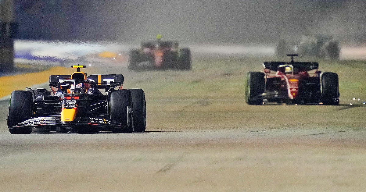 F1, la Ferrari deve sperare nella penalità: a Singapore vittoria di Perez (sotto indagine) davanti a Leclerc
