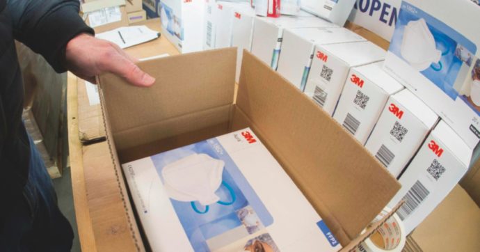 Le mascherine di Zinga? Ferme in dogana da 2 anni