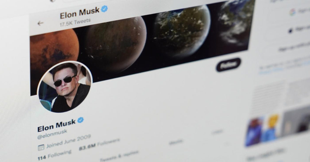 Elon Musk ci ri-ripensa, ora vuole di nuovo comprare Twitter allo stesso prezzo proposto in aprile