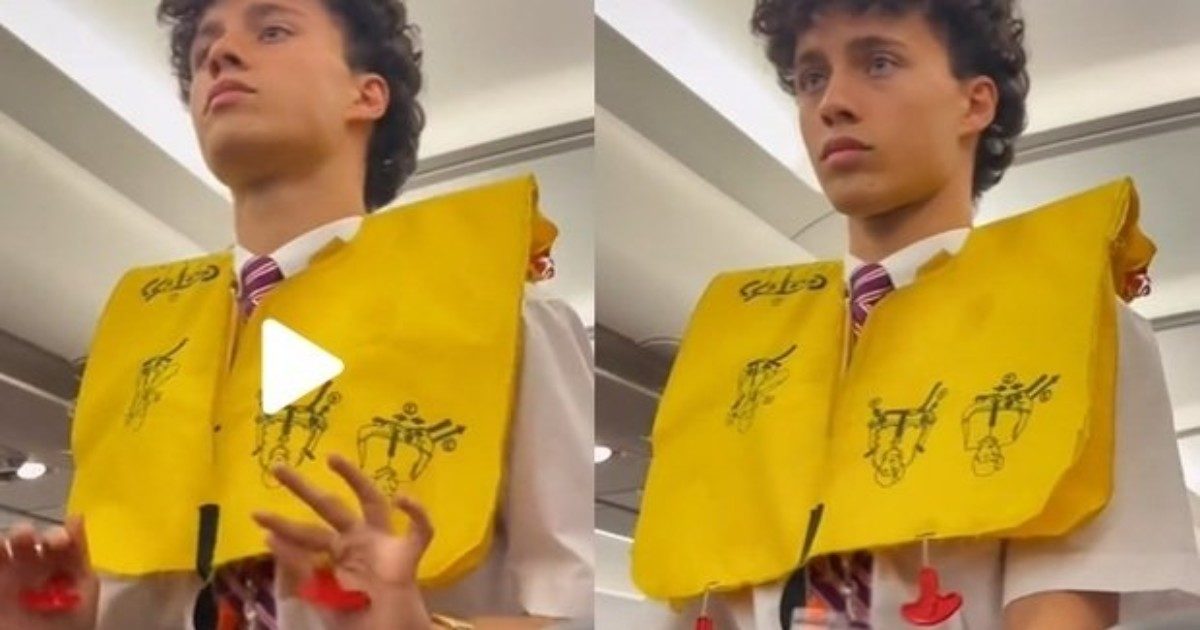 Assistente di volo sembra un modello, Marco Spataro diventa una star sui su TikTok (a sua insaputa): “Non potevo crederci”