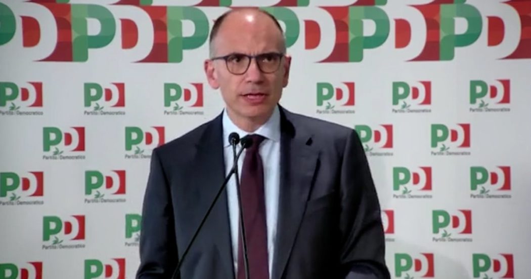 Direzione Pd, Letta: “L’opposizione ci farà bene, ci consentirà di rigenerarci. Togliamoci il doppiopetto”