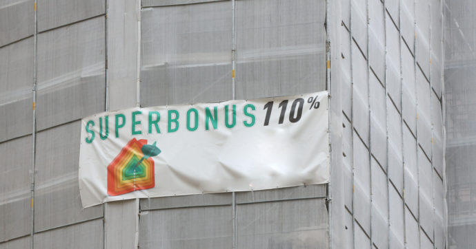 Manovra, la nuova scadenza per il Superbonus è già slittata di un mese: i condomini hanno tempo fino al 31 dicembre per la Cilas