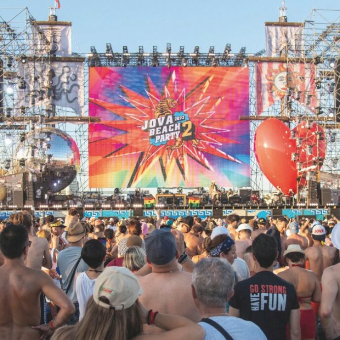 Jova Beach Party 2022 a Barletta: indagati per inquinamento ambientale un dirigente del Comune, l’amministratore della multiservizi locale e il progettista incaricato dall’organizzatore