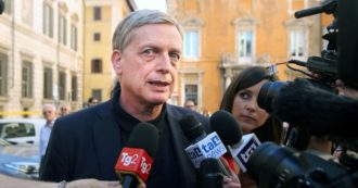 Copertina di Cuperlo: “Il Pd ha bisogno di un leader che non pensi alle poltrone”