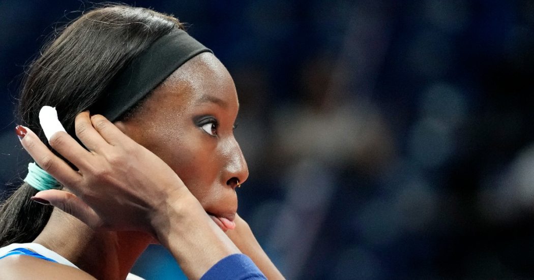 Mondiali di volley femminile, l’Italia va ko in semifinale: il Brasile vince 3-1 e spegne i sogni d’oro delle azzurre