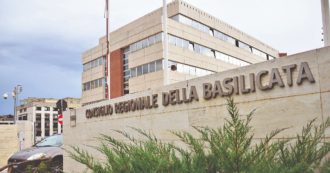 Copertina di Basilicata, la costruzione del nuovo ospedale di Lagonegro? I pm: “Tornaconto personale”