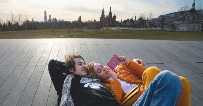 “Ecco la generazione Z: l’Occidente è il nemico”