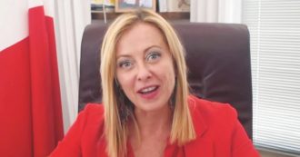 Copertina di Meloni a Vox: “Ue modello Polonia”. Conte all’attacco