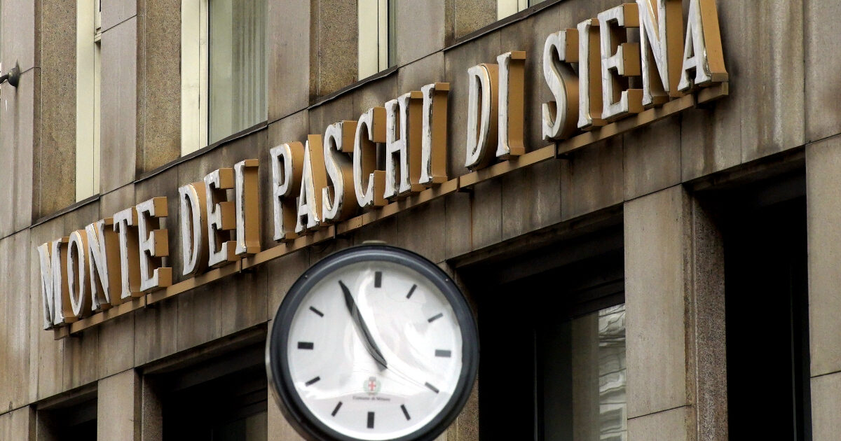 mps profumo e viola di nuovo a processo prosciolti 4 ex manager