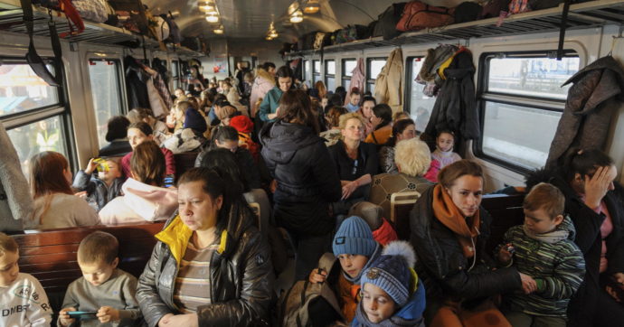 Destra contro i rifugiati ucraini: siete “turisti sociali” in Germania