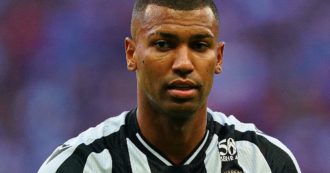 Udinese, incredibile Walace: fa un incidente, la sua auto si ribalta e prende fuoco. Lui si presenta regolarmente all’allenamento