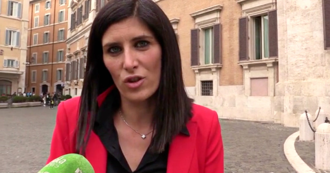 M5s, Appendino alla Camera per la prima volta: “Qui per difendere chi è maggiormente in difficoltà” – Video