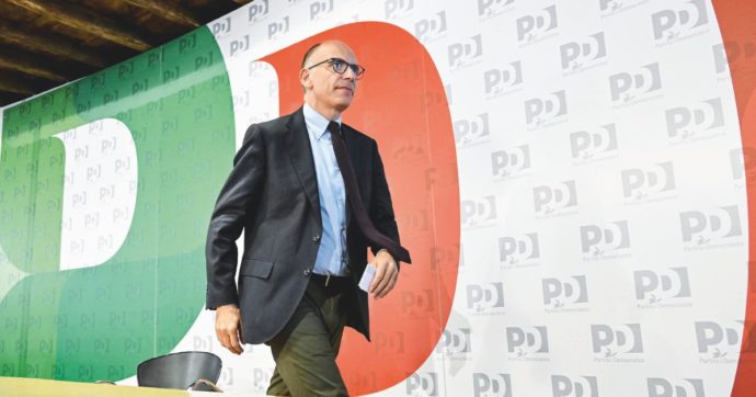 Il Pd forse va in piazza: prima deve votare scheda bianca