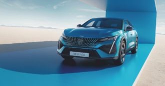 Copertina di A Parigi apre il Salone. Ma la solita grandeur oramai non esiste più