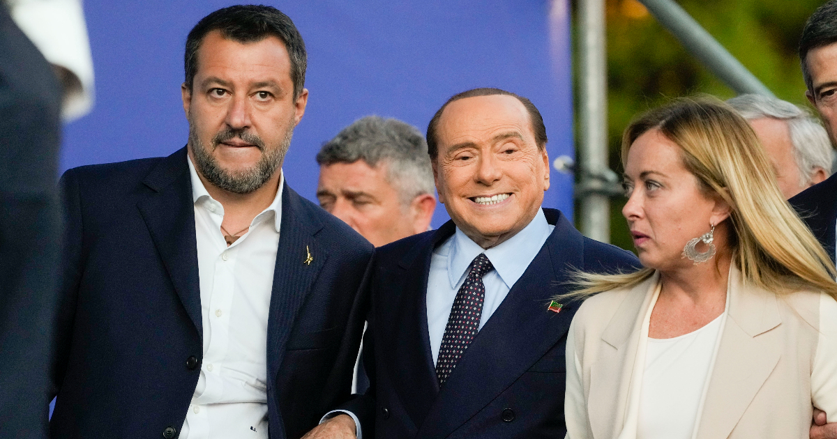 La Notte è Piccola Per Noi Troppo Piccolina