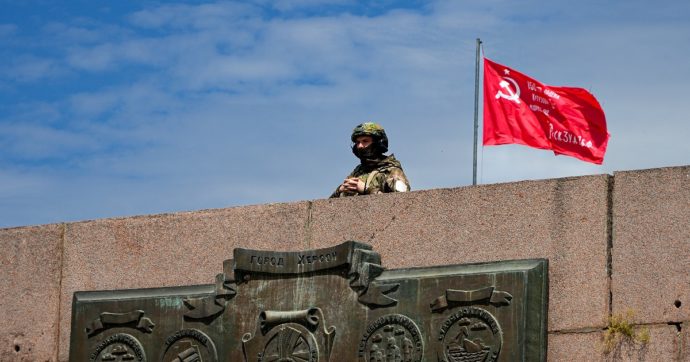 La Russia teme la controffensiva ucraina a Kherson (annessa) e fa evacuare i civili verso altre regioni