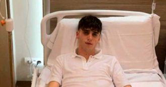 Copertina di Lda, il figlio di Gigi D’Alessio lascia l’ospedale: “Mi sono un po’ ripreso”