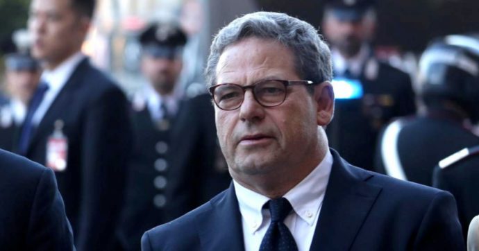 La vendetta di Miccichè:  fare la guerra a Schifani