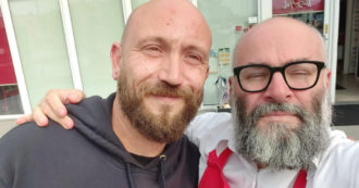 Copertina di Prende 3 pizze e paga 1000 euro: non è l’ennesimo conto-record, ma una super mancia a fin di bene