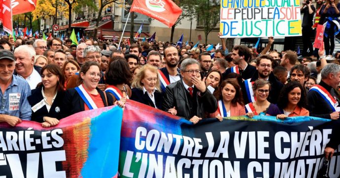 A Parigi 140mila in ‘marcia contro il carovita e l’inazione climatica’. Una campana che suona anche per noi