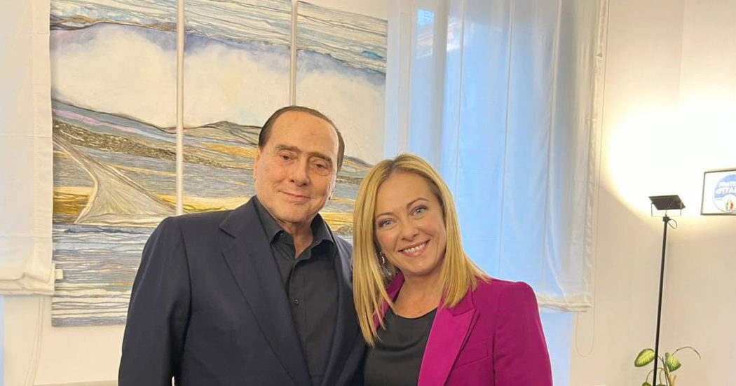 Governo, diretta – Berlusconi-Meloni, un’ora di incontro per la tregua. “Uniti alle consultazioni, lavoriamo per un esecutivo di alto profilo”