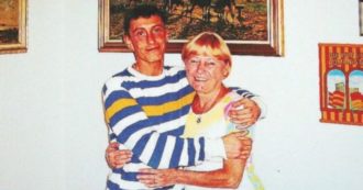Copertina di Stefano Cucchi, morta la mamma Rita Calore. L’avvocato Anselmo: “Si è arresa per andare a riabbracciare il figlio mai perduto”