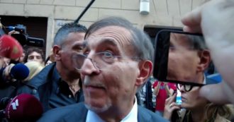 Copertina di La Russa esce dalla sede di Fratelli d’Italia: “Berlusconi era venuto qui ai tempi del Msi” – Video