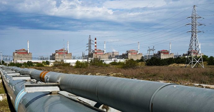 Bombe su Zaporizhzhia, nuovamente interrotto l’allaccio alla rete elettrica della centrale nucleare