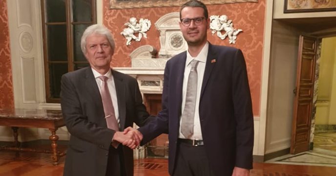 L’amico di Fontana in “visita di cortesia” dall’ambasciatore russo Razov
