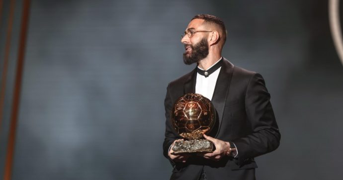 Karim Benzema vince il Pallone d’Oro: il premio più prestigioso torna in Francia, dal 34enne più decisivo del 2022