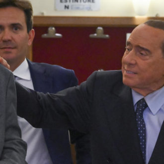 Copertina di La bomba targata B. sul governo Meloni: il Fatto di domani 19 ottobre